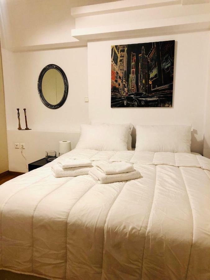 Elenis Athens Apartment Exterior photo